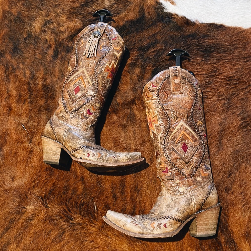 GORGEOUS lightly worn extra tall corral boots